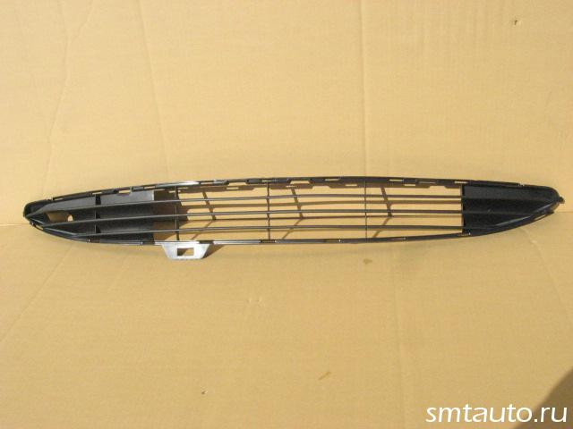 Решетка в бампер центральная Peugeot 206 1998>