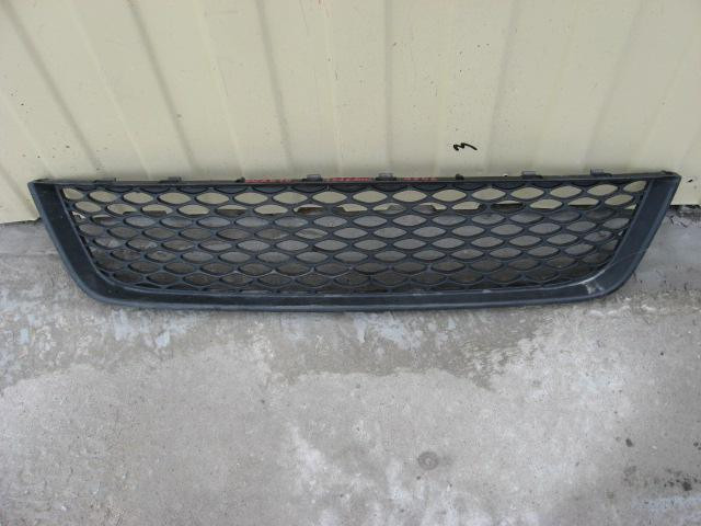 Решетка в бампер центральная Kia Picanto 2005>