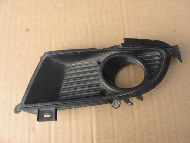 Решетка в бампер левая Mitsubishi Lancer (CS) 2003-2006