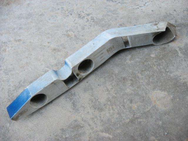 Направляющая переднего бампера Ford Focus II 2005-2008