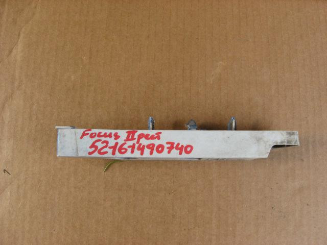 Направляющая переднего бампера Ford Focus II 2008-2011