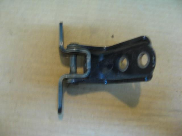 Петля двери задней левой Hyundai Santa Fe 2006-2012