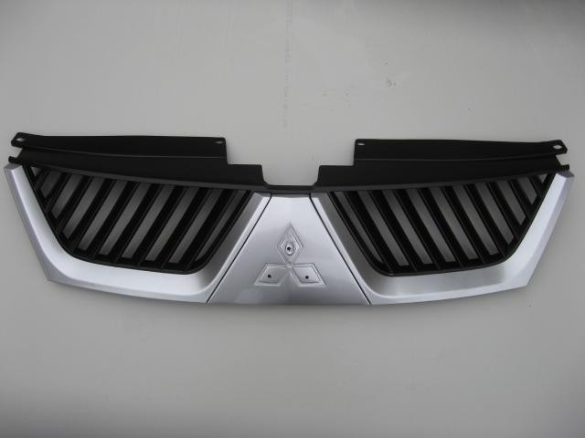 Решетка радиатора Mitsubishi Outlander XL (CW) 2006-2012