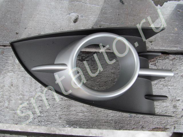 Решетка в бампер правая для Renault Fluence 2010> (фото)