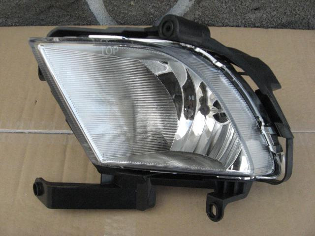 Фара противотуманная левая Kia Cerato 2009-2013