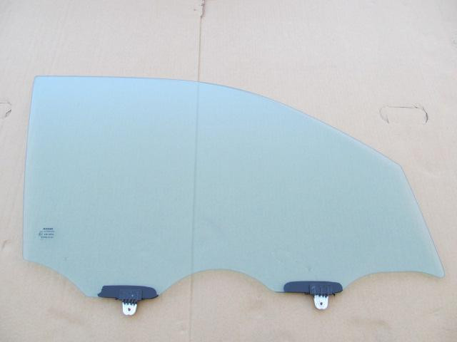 Стекло двери передней правой Nissan X-Trail (T31) 2007-2014