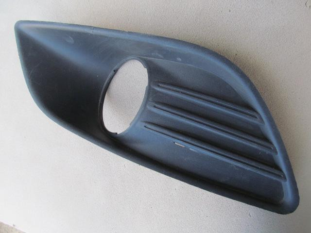 Решетка в бампер левая Ford Focus II 2008-2011