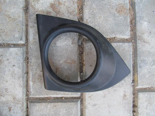 Решетка в бампер правая Honda Accord VIII 2008>