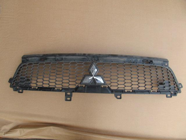 Решетка радиатора Mitsubishi Outlander XL (CW) 2006-2012