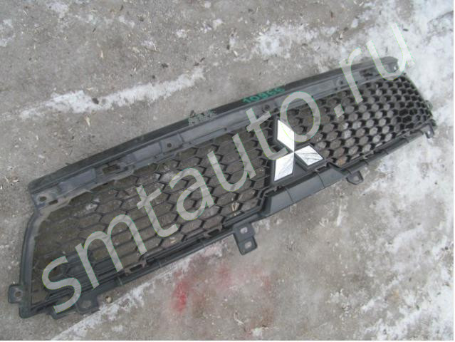 Решетка радиатора для Mitsubishi Outlander XL (CW) 2006-2012, OEM 6402A198  (фото)