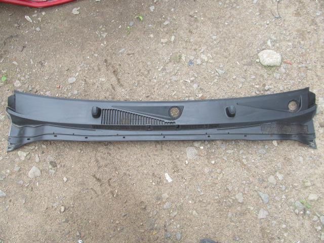 Решетка стеклооч. (планка под ло Nissan Pathfinder 2004-2014