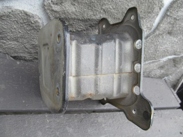 Кронштейн усилителя переднего ба Chevrolet Captiva 2006>