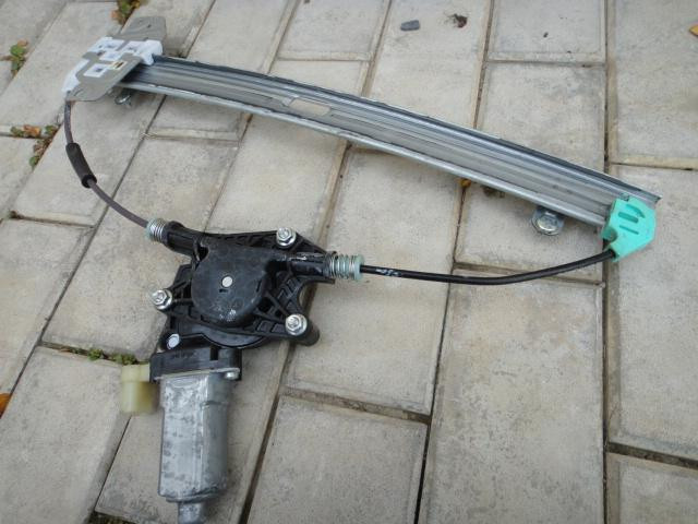 Стеклоподъемник электр. передний Kia Rio 2005-2011