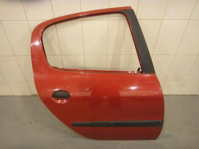 Дверь задняя правая Peugeot 206 1998>