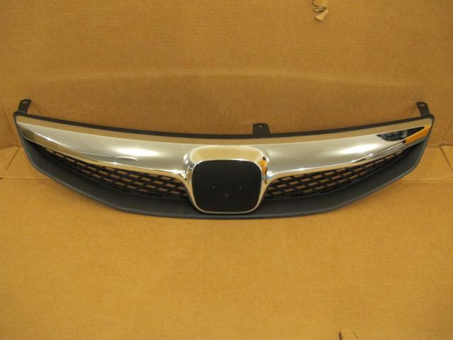 Решетка радиатора Honda Civic 4D 2006-2012