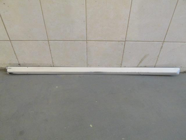 Молдинг двери передней правой Skoda Octavia II (A5 1Z) 2004-2013