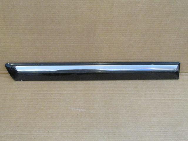 Молдинг двери задней правой Honda Pilot 2008>