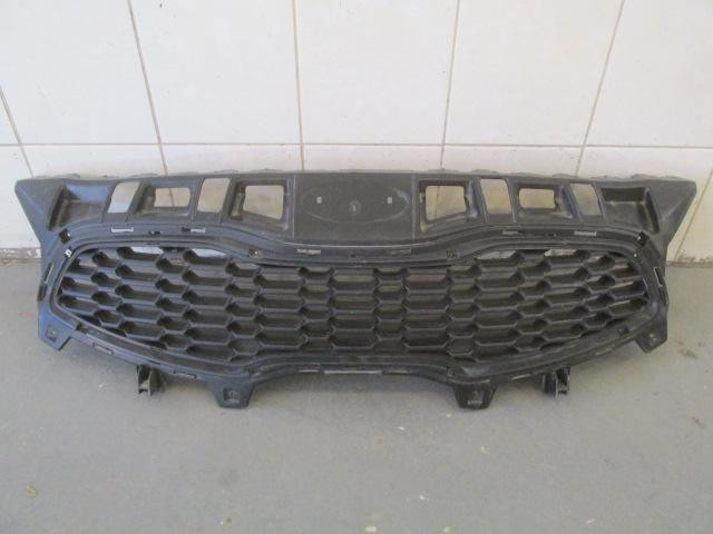 Решетка радиатора Kia Ceed 2012-2018