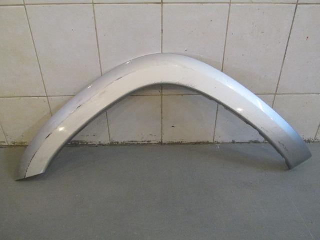 Накладка крыла переднего левого Toyota RAV 4 2006-2013