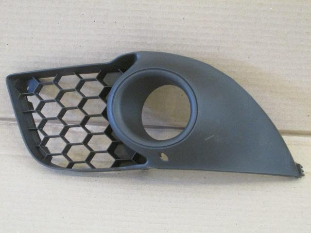 Решетка в бампер левая Mitsubishi Lancer 2007>