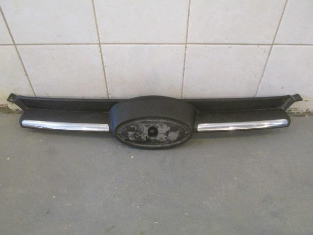 Решетка радиатора Ford Focus III 2011>