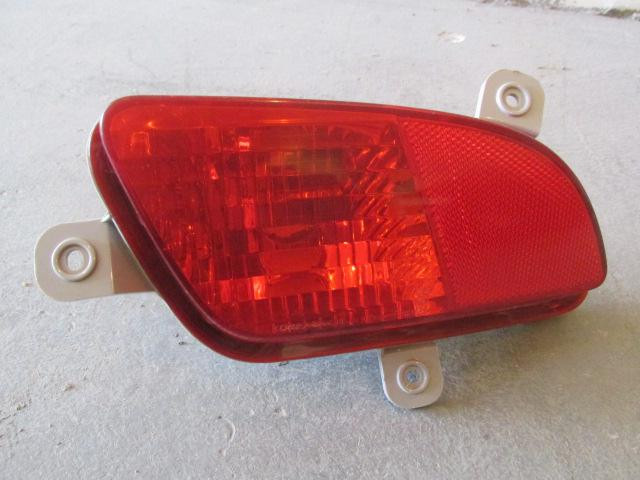 Фонарь задний в бампер правый Kia Venga 2011>