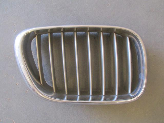 Решетка радиатора BMW X5 E53 2000-2007