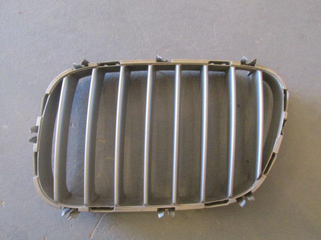 Решетка радиатора BMW X5 E53 2000-2007