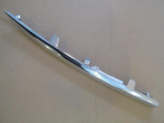 Молдинг решетки радиатора Honda CR-V 2012-2017