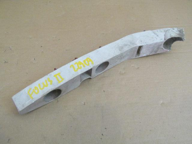 Направляющая переднего бампера Ford Focus II 2005-2008