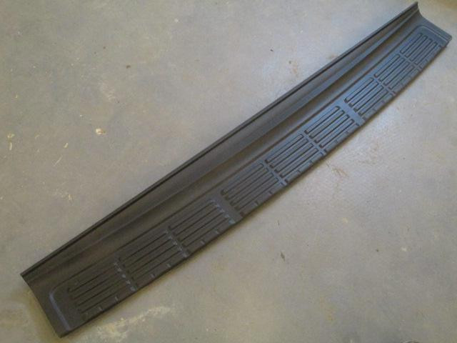 Накладка заднего бампера Toyota Land Cruiser (200) 2008>