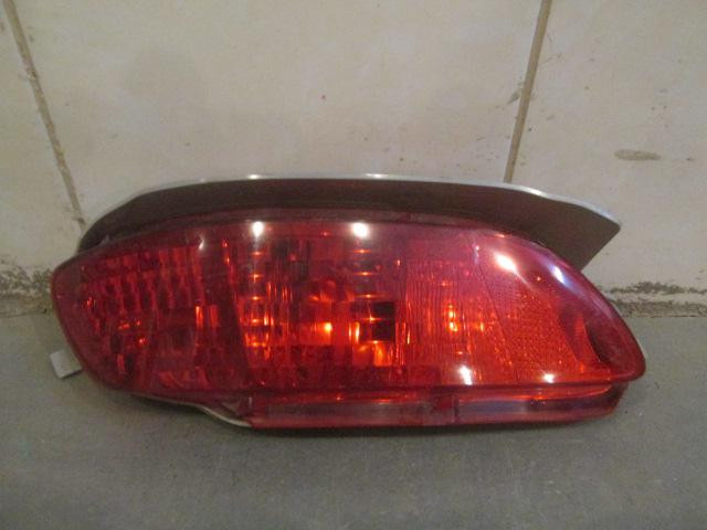 Фонарь задний в бампер левый Lexus RX 2003-2009