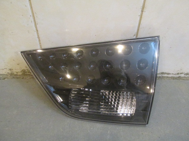 Фонарь задний внутренний левый Mitsubishi Outlander XL (CW) 2006-2012