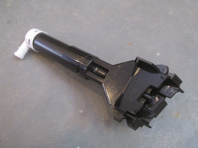 Омыватель фары Toyota Camry V40 2006-2011