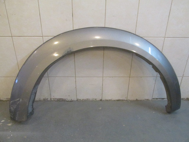 Накладка крыла заднего  правого Mitsubishi L200 2006-2016
