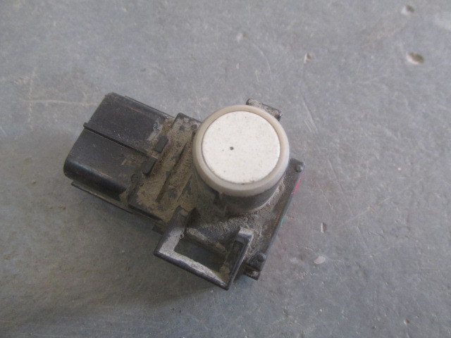 Датчик парковки Toyota Camry V50 2011-2018