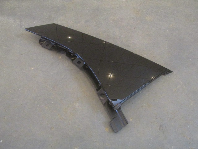 Накладка стекла заднего левого Ford Focus III 2011>