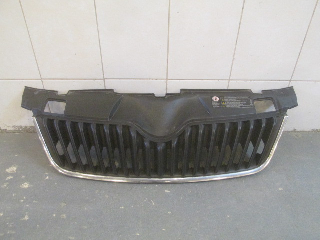 Решетка радиатора Skoda Fabia 2007-2015