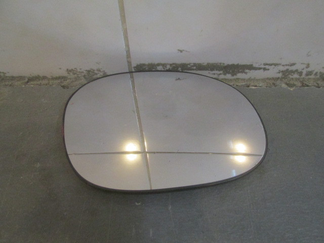 Стекло зеркала правого Peugeot 206 1998>