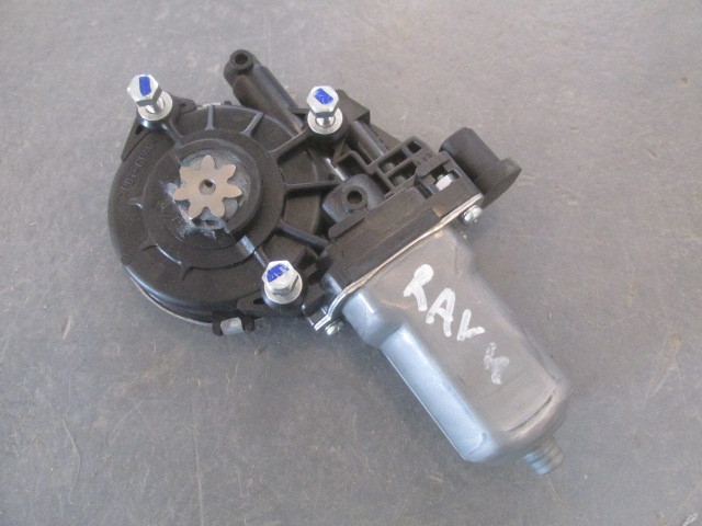 Мотор привода двери багажника Toyota RAV 4 2013-2019