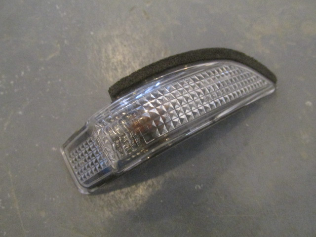 Повторитель указателя поворота Toyota Camry V50 2011-2018