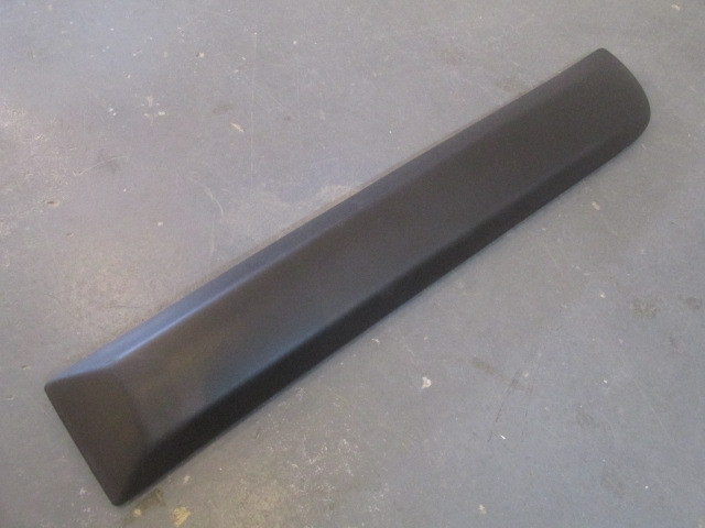 Молдинг двери задней левой Renault Sandero 2009>