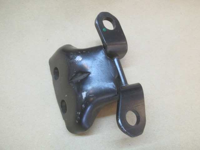 Петля двери передней правой Nissan Qashqai 2006-2014