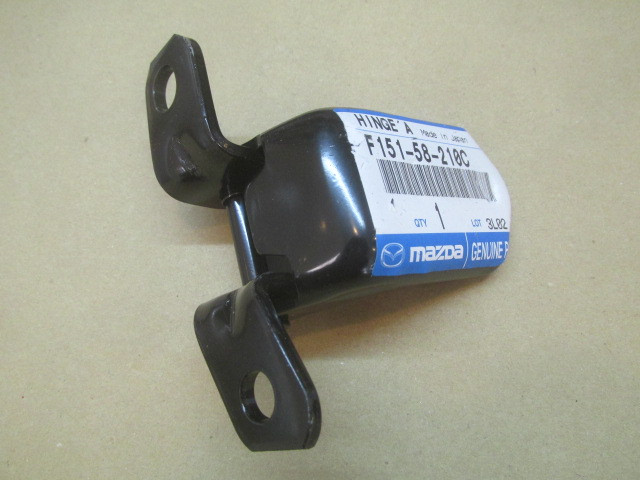 Петля двери передней левой Mazda 3 (BL) 2008-2013