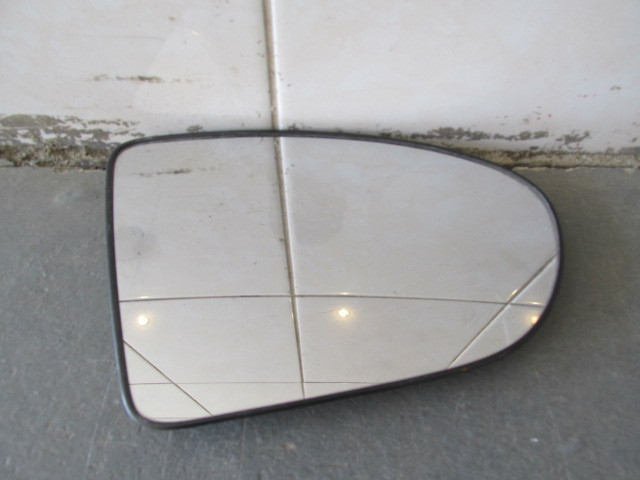 Стекло зеркала правого Nissan Qashqai 2006-2014