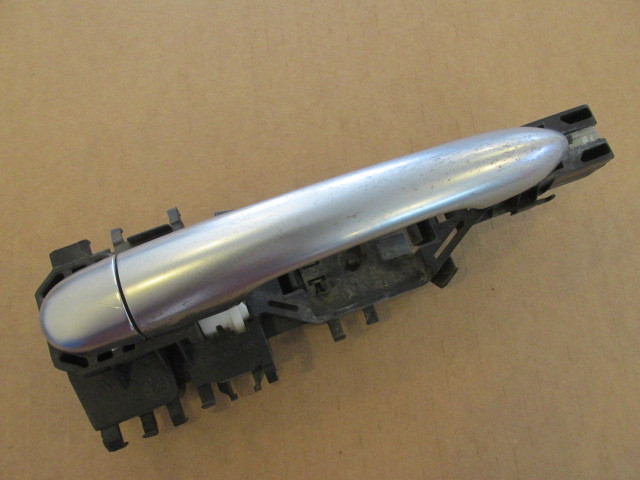 Ручка двери передней правой Renault Megane II 2002-2009