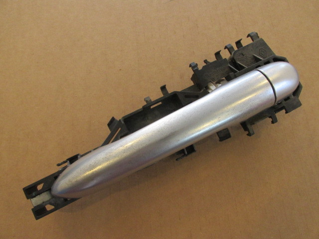 Ручка двери задней левой Renault Megane II 2002-2009