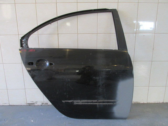 Дверь задняя правая Nissan Primera P12 2002>