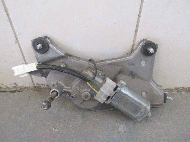 Моторчик стеклоочистителя задний Toyota Prius 2003-2009