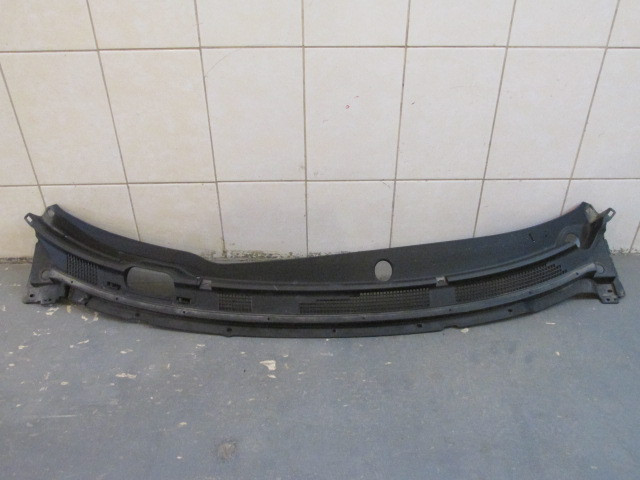 Решетка стеклооч. (планка под ло Nissan Almera (G15) 2013>